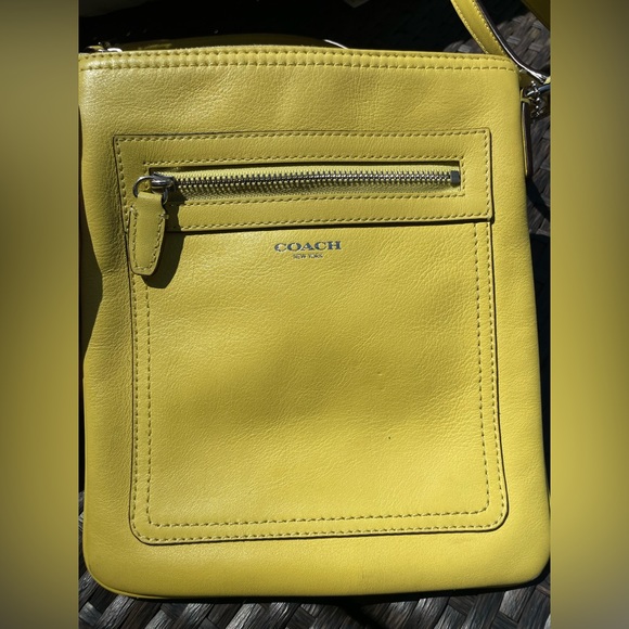 Coach crossbody - Picture 3 of 7